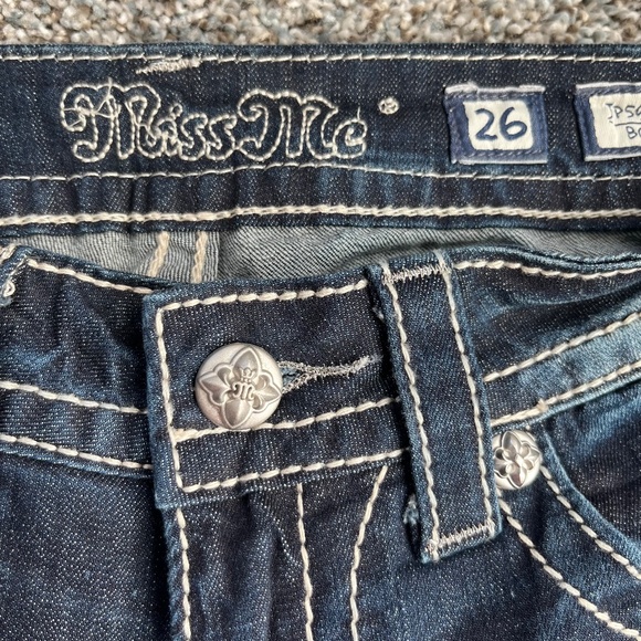 Miss Me Jeans, Rhinestones,  Women's Size 26, New with tags - Picture 6 of 15